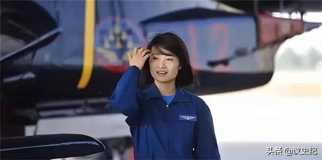 她是中国首个战机女飞行员，年仅30岁逝世，父母：交给党不后悔