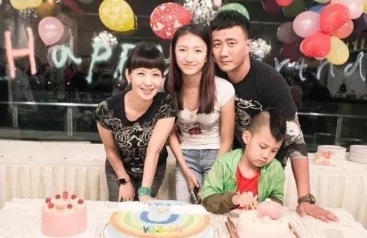 和刘烨拍床戏，迷倒吴京张涵予，这个男星凭什么能“男女通吃”？