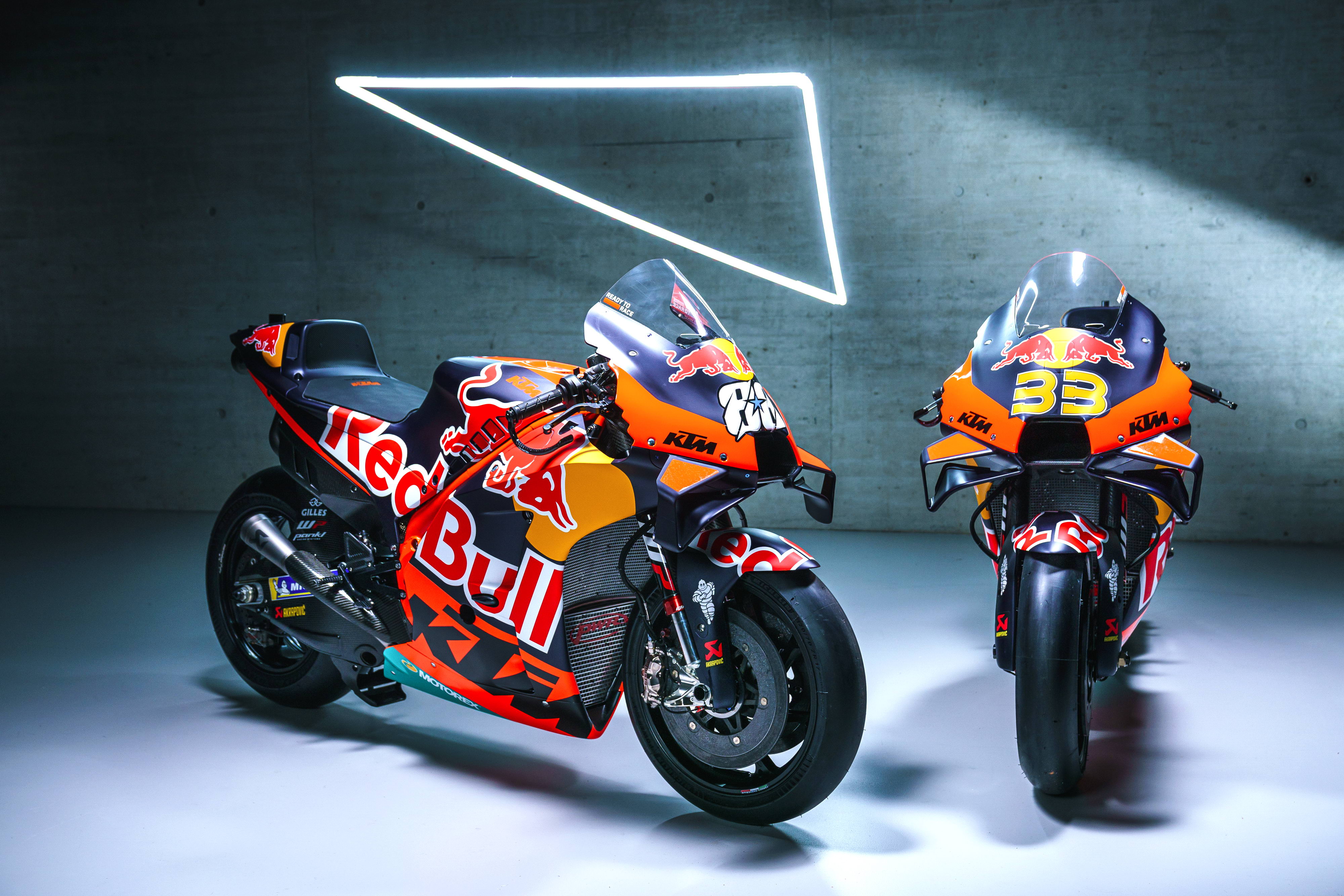 赛车rc比赛(MotoGP 2022：KTM MotoGP 红牛车队的 RC16 赛车)