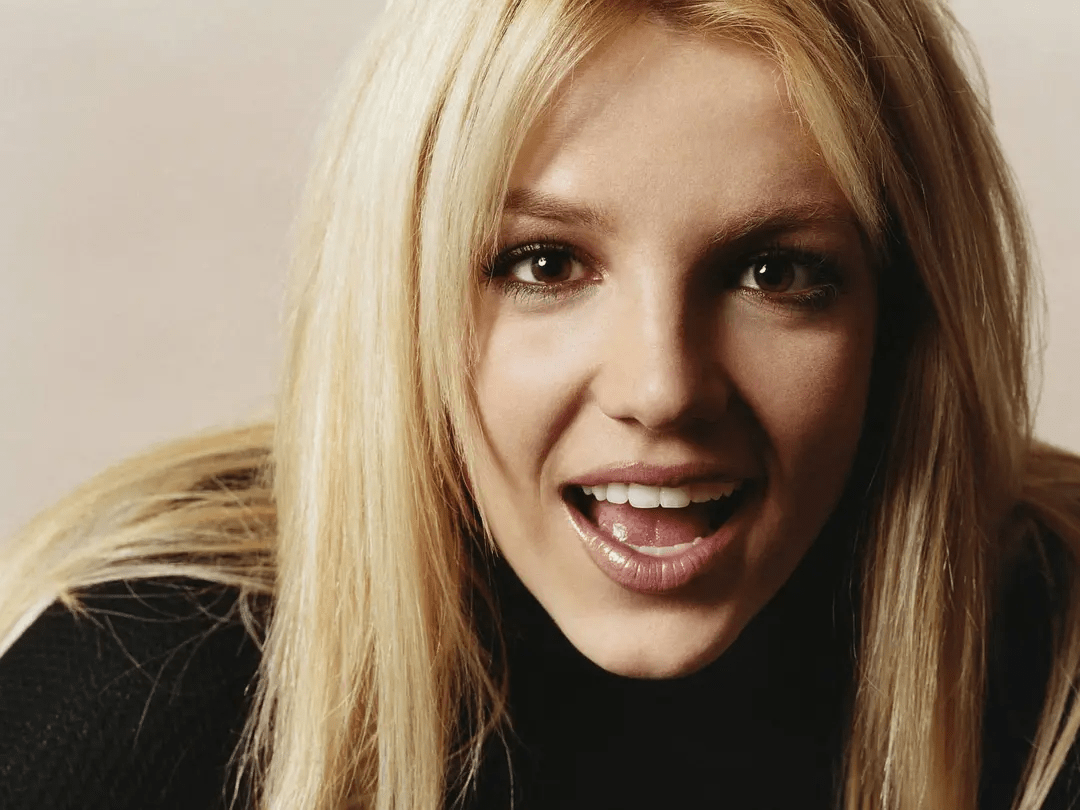 布兰妮crazy 布兰妮ins照片-佳迪双