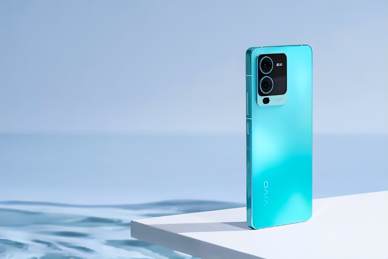 高考完了想换新手机？OPPO、vivo、荣耀推荐，小姐姐们的首选