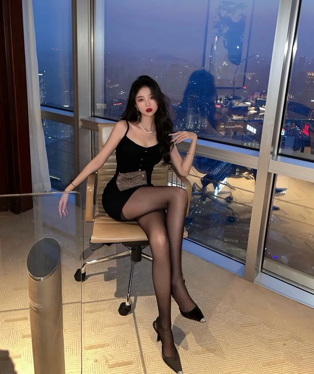 希望你眼眸有星辰，心中有山海，从此以梦为马，不负韶华