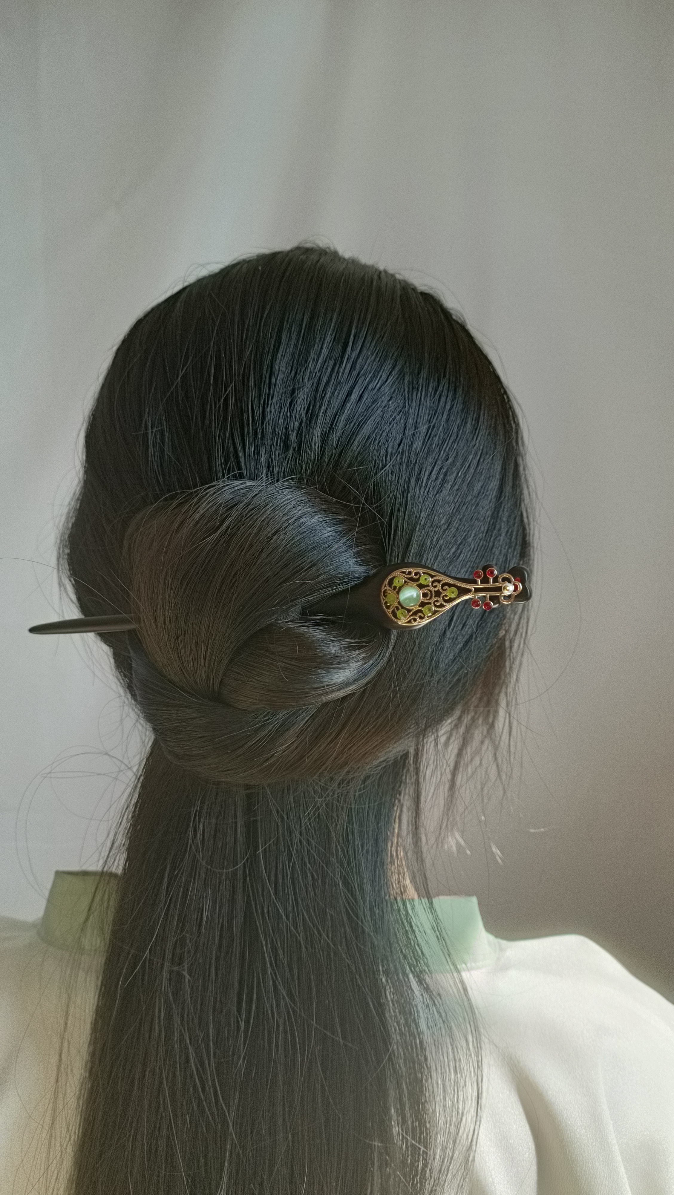 你们相信吗?好看的国风发型,只需要一根发簪