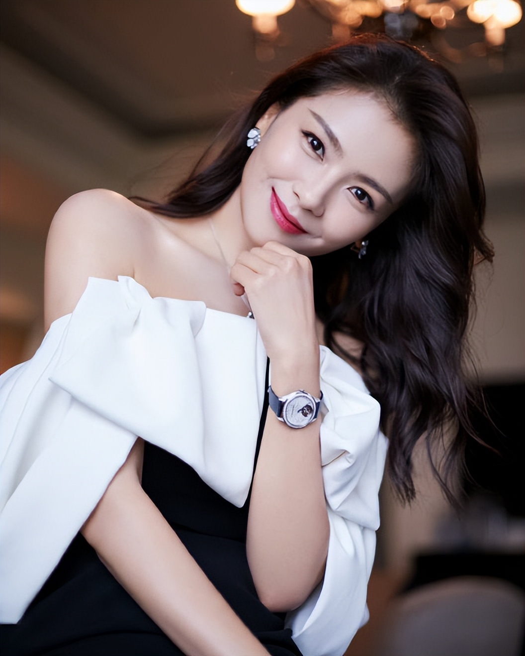 刘涛究竟有多撩人,健身房大秀马甲线,网友:比男生身材还好