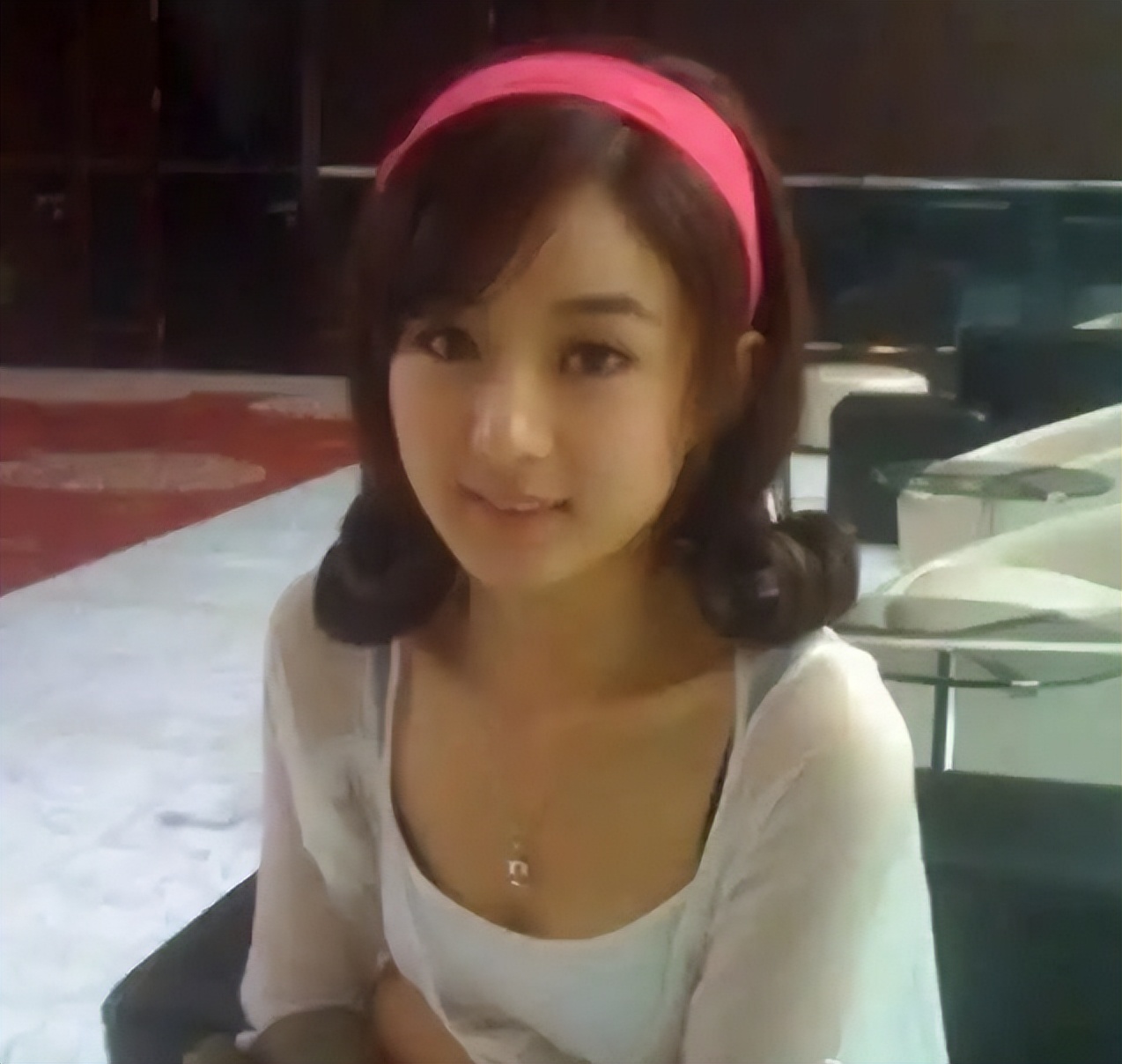 女星们的十几岁，还真是超好看耶！看完后再想想自己的18岁？