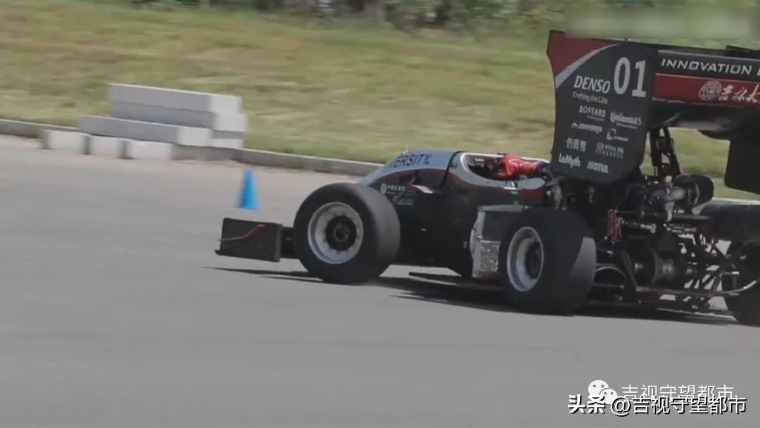 大學生方程式賽車車隊（全國總冠軍！吉林大學學生賽車隊成功衛(wèi)冕）