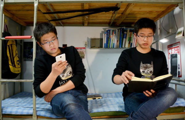 40多年前的高考试卷曝光，题目能有多简单？高三学生直言能考满分