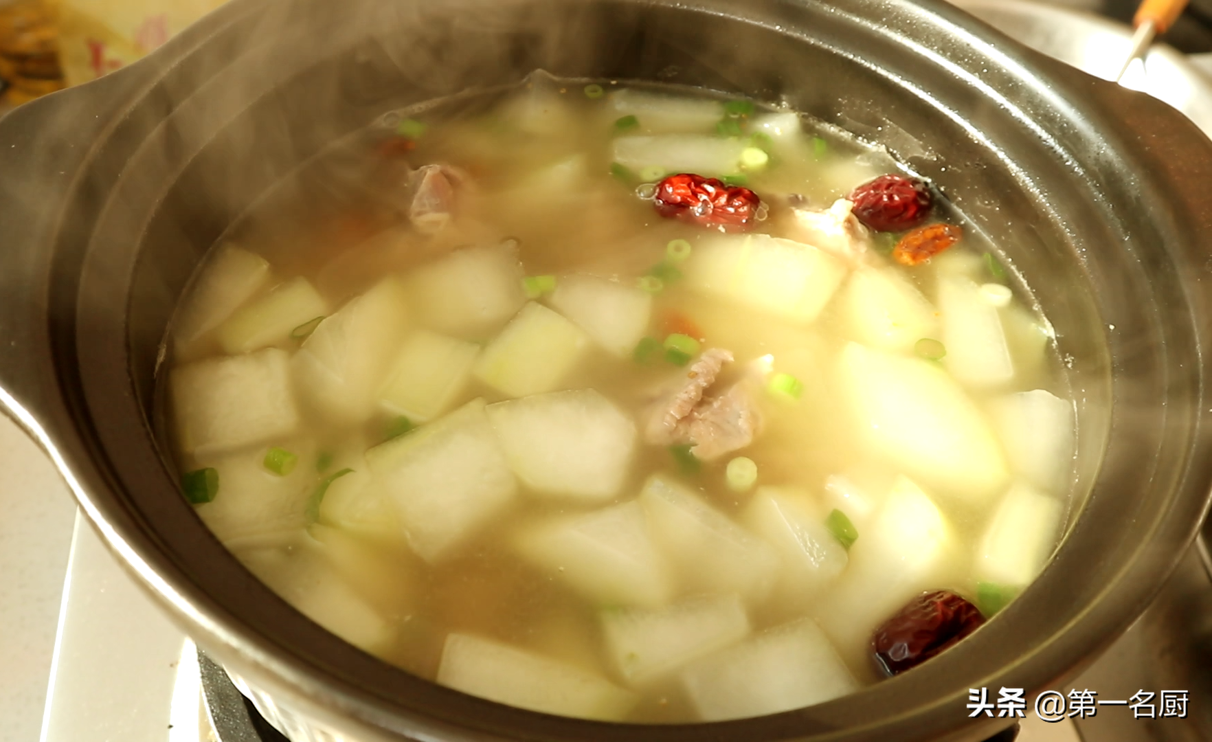 排骨湯怎么燉好吃,排骨湯怎么燉好吃又營養(yǎng)