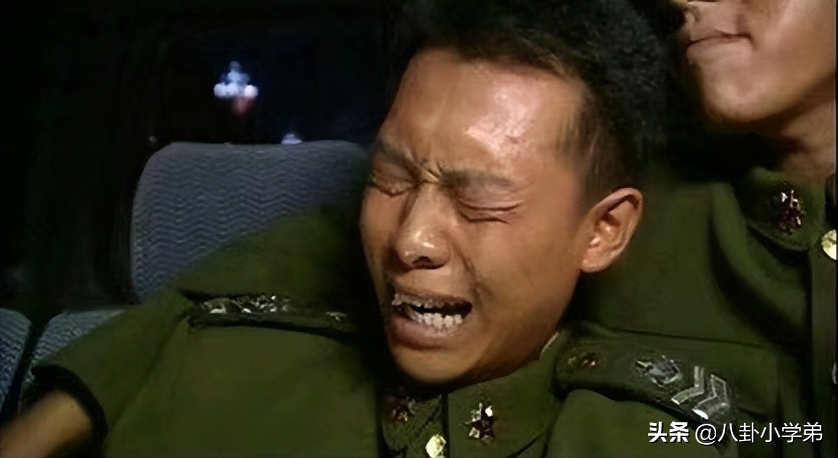 油头粉面、气质不硬就别演军人了，这8位男星告诉你，什么是硬汉