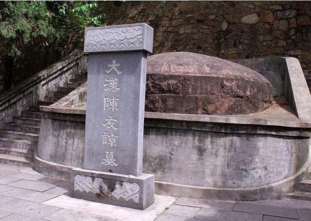 长得帅，资格老，徐寿辉堪称朱元璋的前辈、大明的开国先烈