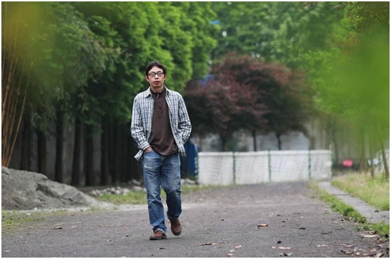 汶川地震时，扔下学生独自逃跑的老师，唯有我女儿可以用生命保护