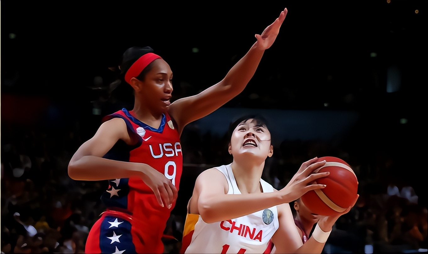 中国对阵美国篮球(中国女篮为什么打不过美国女篮？韩旭说出了差距，说得非常实在)
