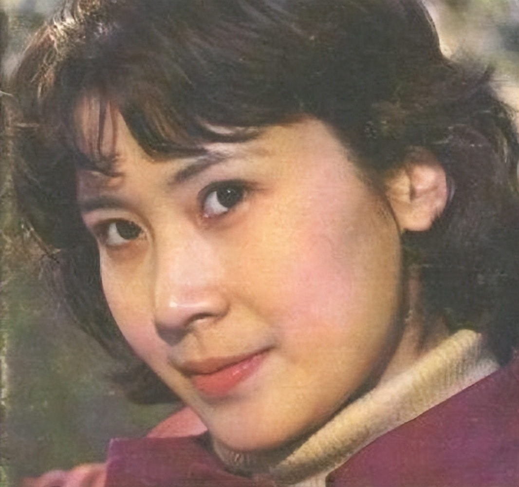 国家一级演员肖雄:当红时为了演戏而离婚,今65岁仍单身的她后悔吗-蘑