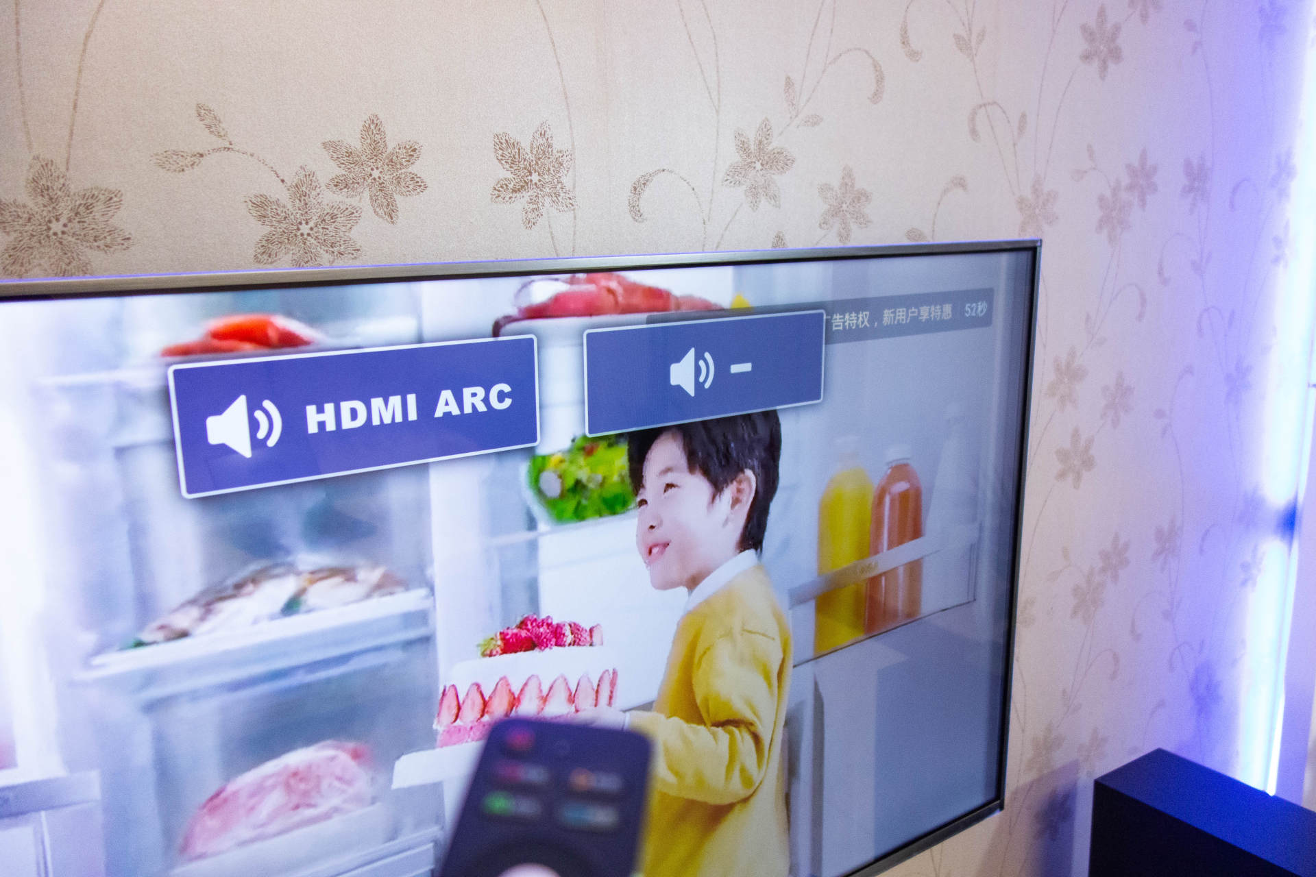 如何让客厅变成KTV？JBL KTV 350回音壁K歌不停