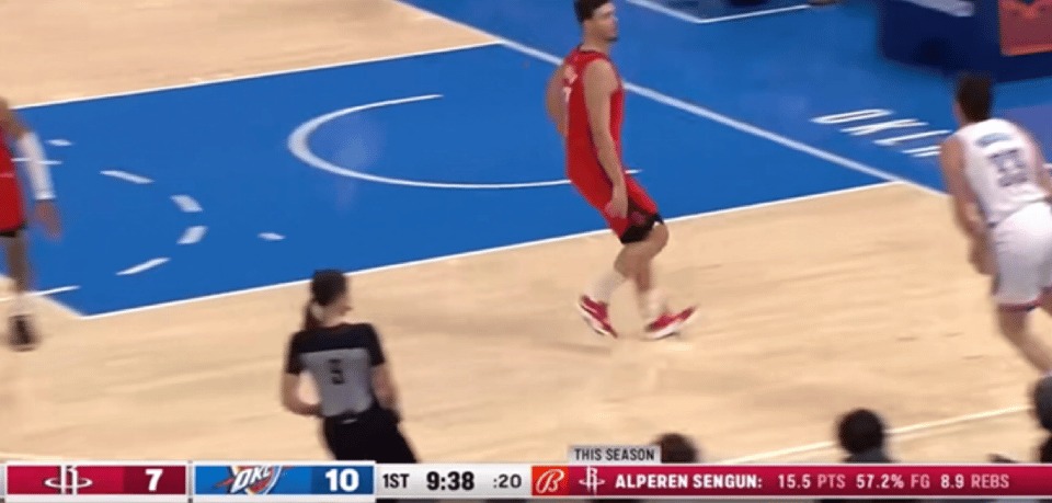 NBA雷霆VS火箭常規賽（雷霆轟153分狂勝火箭32分反超湖人 亞歷山大單節20分三節42分打卡）