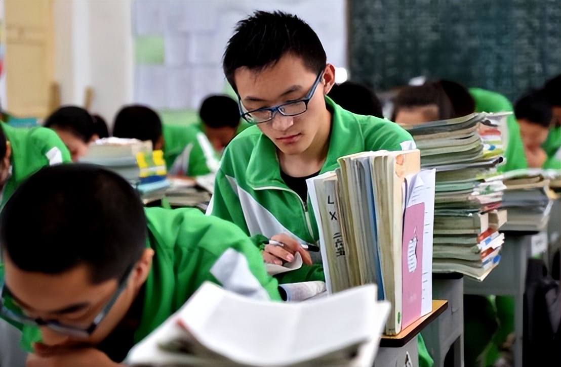 好消息！2022年全国唯一一所女子大学开始招收男生，网友：好脱单