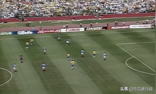 世界杯桑巴大集合(世界杯小历史，1994年世界杯B组，不一样的桑巴军团亮相)
