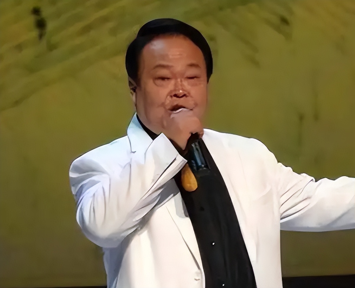 柳石明:离婚后长年单身,跟好友李洗做邻居,帮他照顾老婆孩子