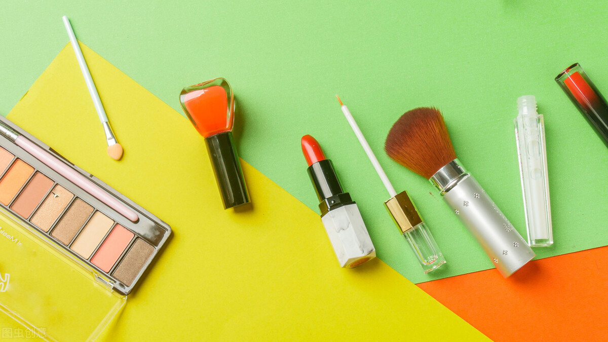 口红4年了还可以用吗，口红保质期一般多久？