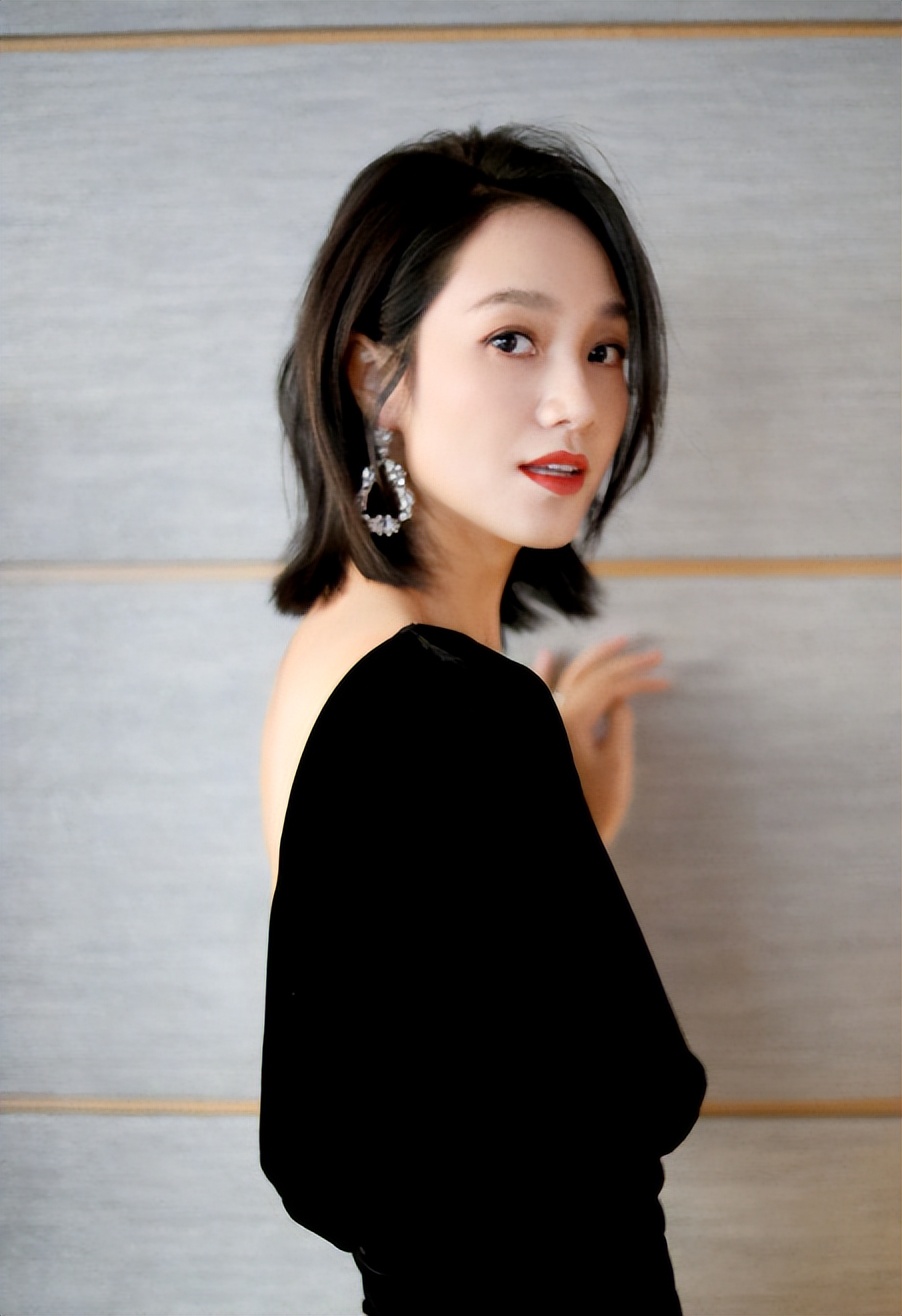 从"浙江台柱"到二线女演员,一句"骚凹瑞",被网友怼出主持界