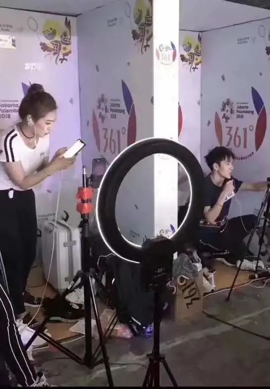 镰刀遇上韭菜？业内人士揭秘直播电商培训5大乱象