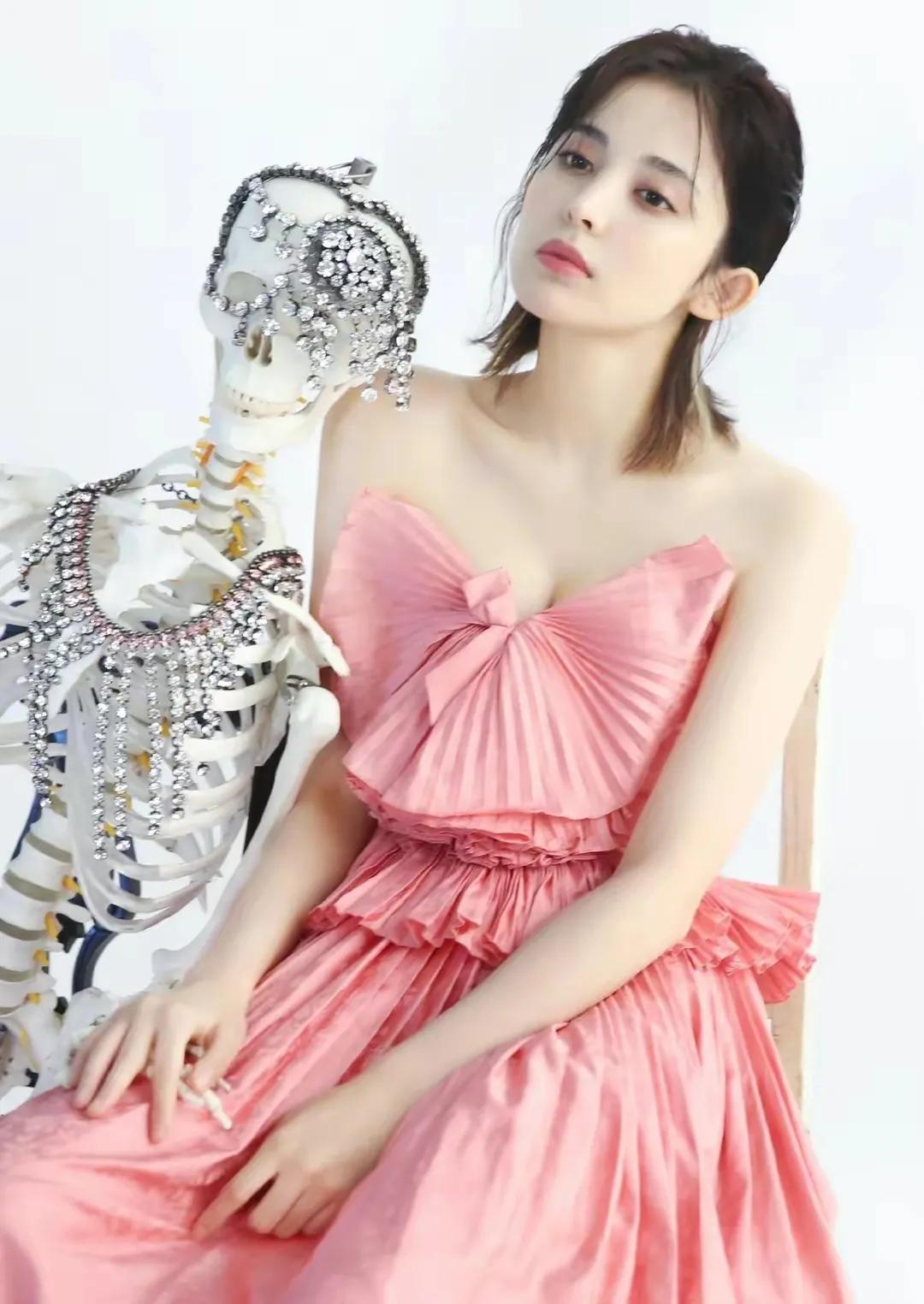 高圆圆、古力娜扎、蔡文静美图大赏，微微一笑很倾城