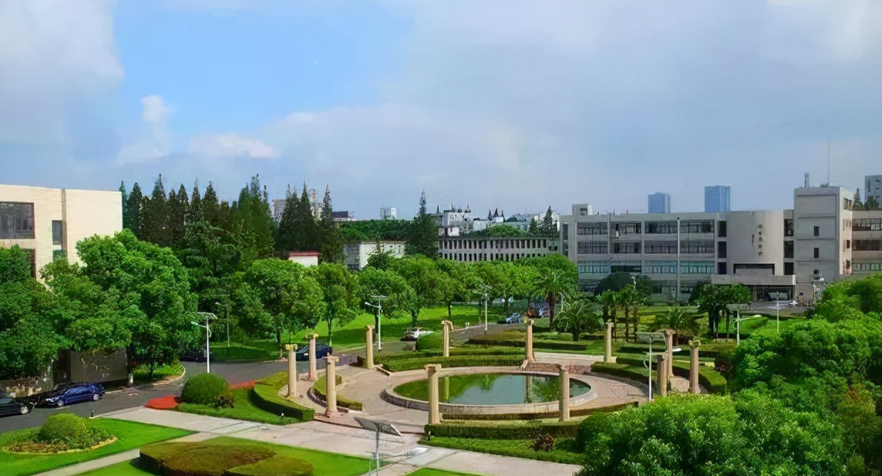 上海高校预算经费公布！东华大学高居第六，上海大学成最大黑马