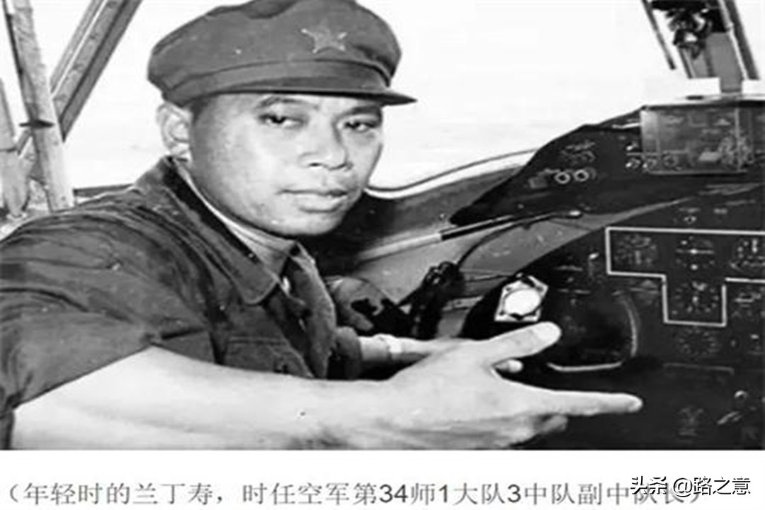 1982年“子爵号”反劫记：保卫干部劫持二等专机，驾驶舱内肉搏战