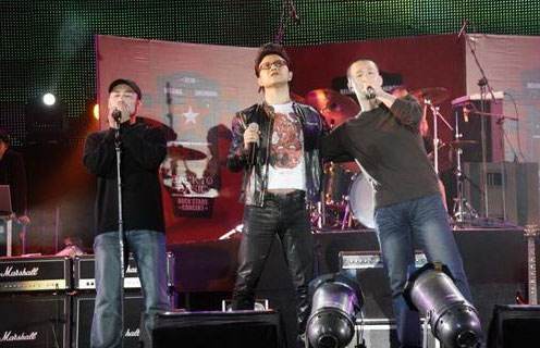 红得快，沉得也快，这8位“风光不再”的明星，如今有人露了原形