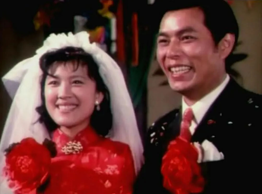 演员宋春丽：因拍戏终身不育，61岁却如愿当上母亲，自称无怨无悔