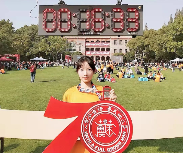 从艺术生到保送清华，江苏女学霸稳坐专业第一，各类奖项拿到手软！