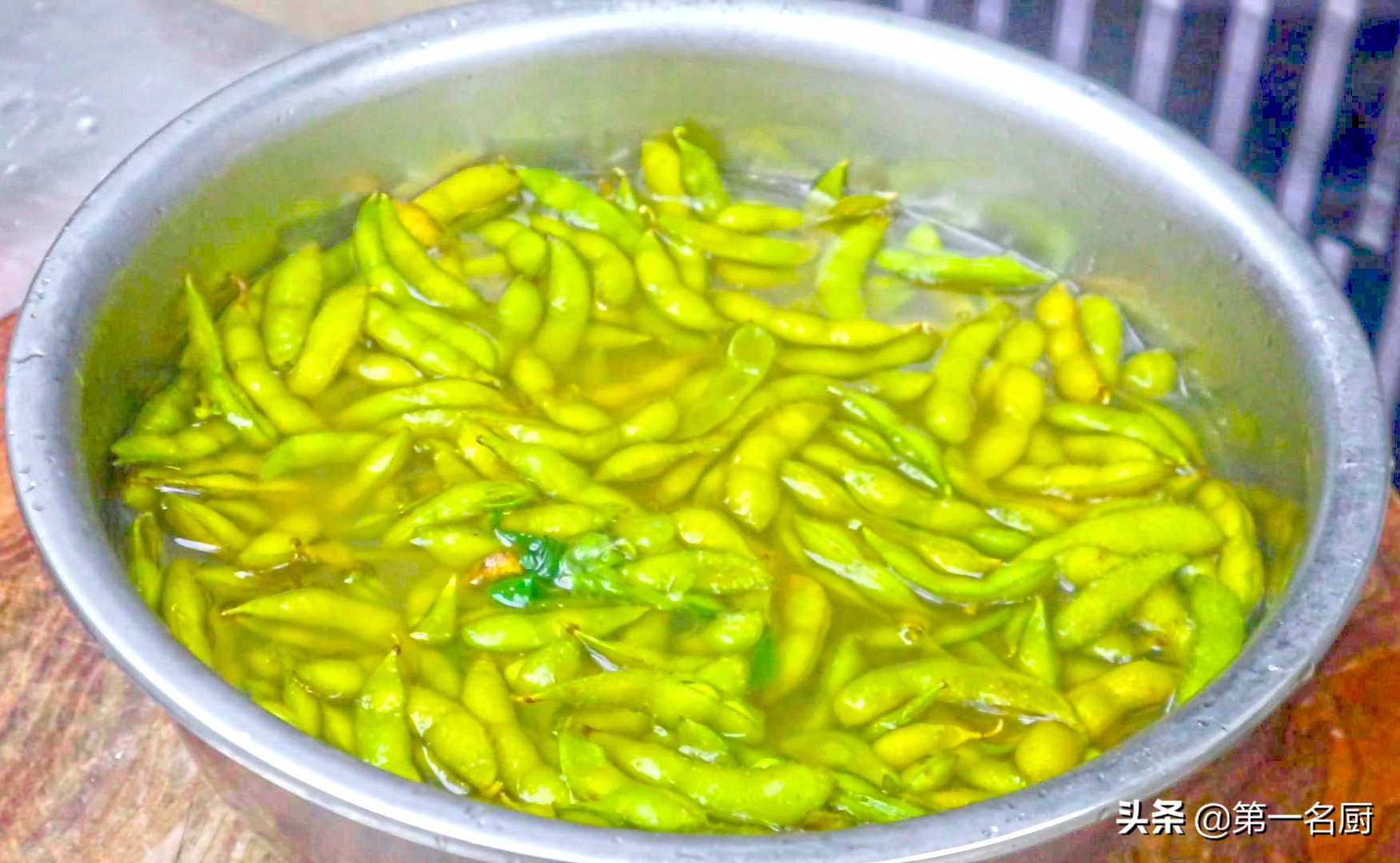 6·߲Щǵ6·߲Щǵģ-ziѶ