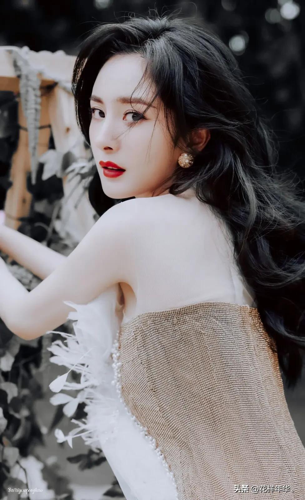 盛世美颜杨幂,怪不得被称为"人间尤物",太养眼了