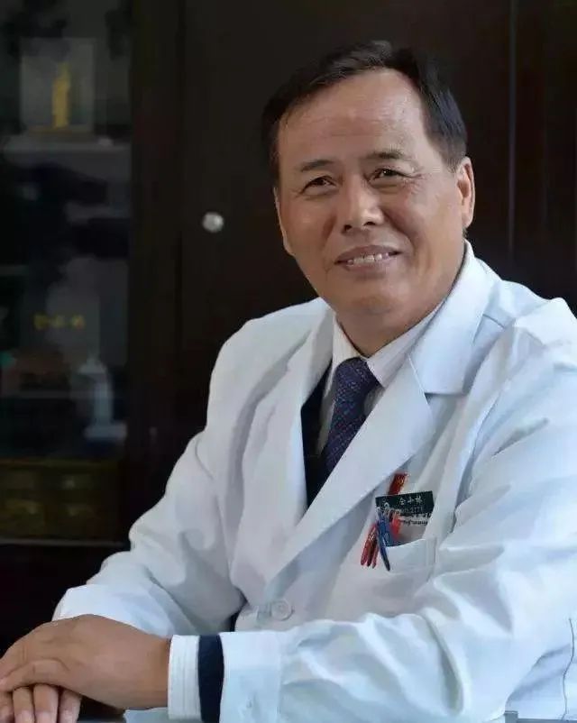 人民日报深夜惊雷：中医药在两次抗疫中的卓越表现