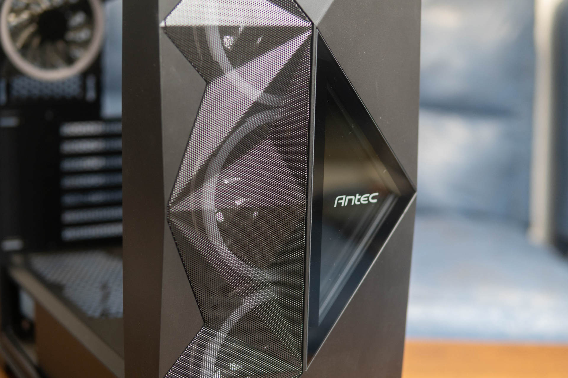 6种解锁、鸿蒙智联、场景联动，小K士智能门锁727不只是门锁