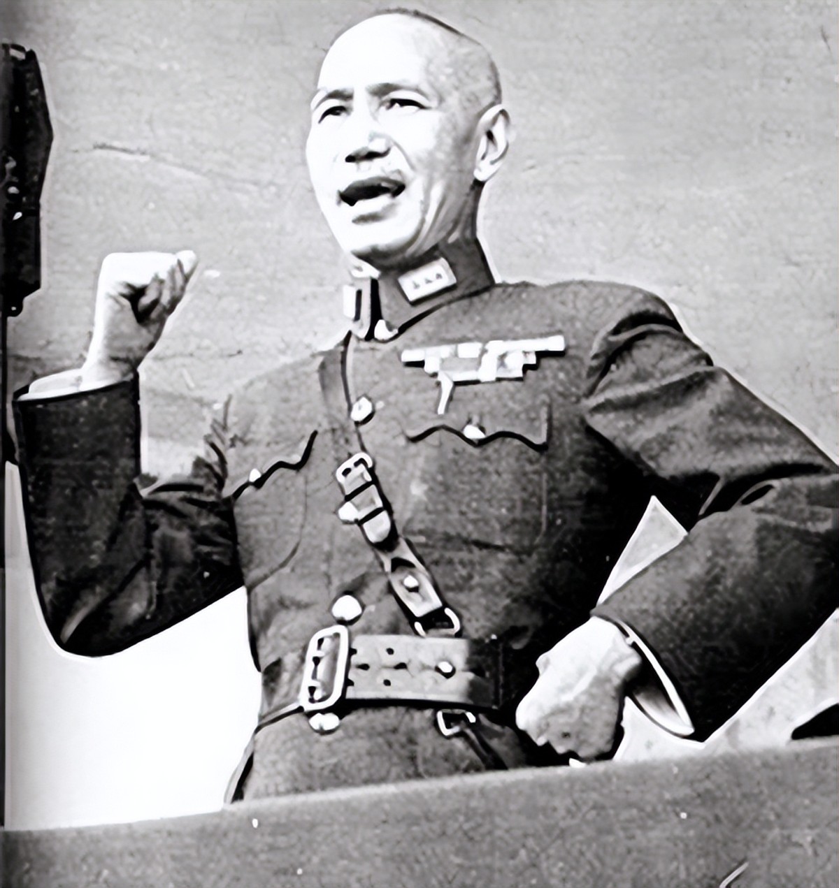 �����������䣺Ǳ����Ӫ�߲���꣬��������Ĺ�������ֻ������