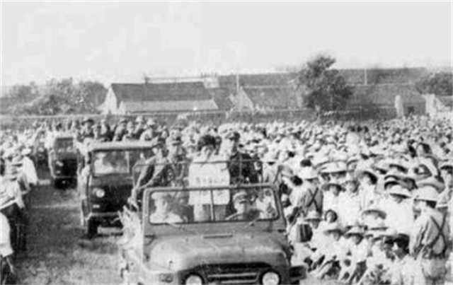 1977年，一女会计贪污4万包养7个情夫，最终被情夫举报枪毙