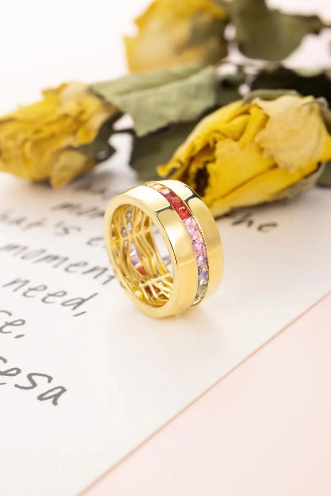 毕业季礼物大推荐，一万元也可以买彩宝