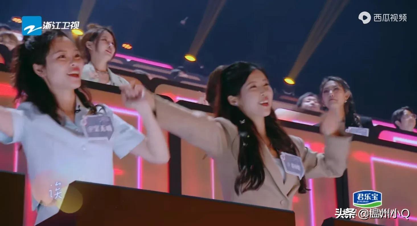 被质疑创作同质化，金志文高情商回应，机智地让其他歌手叫好