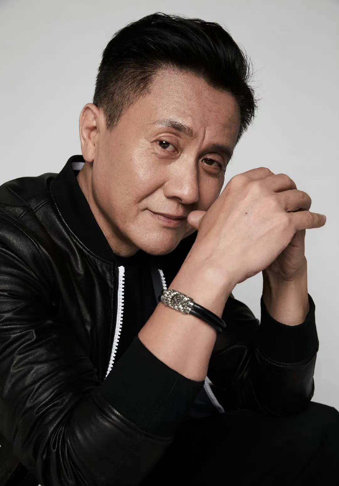 演员张志坚:娶圈外妻子张萍,家里她是老大,余生不会辜负她