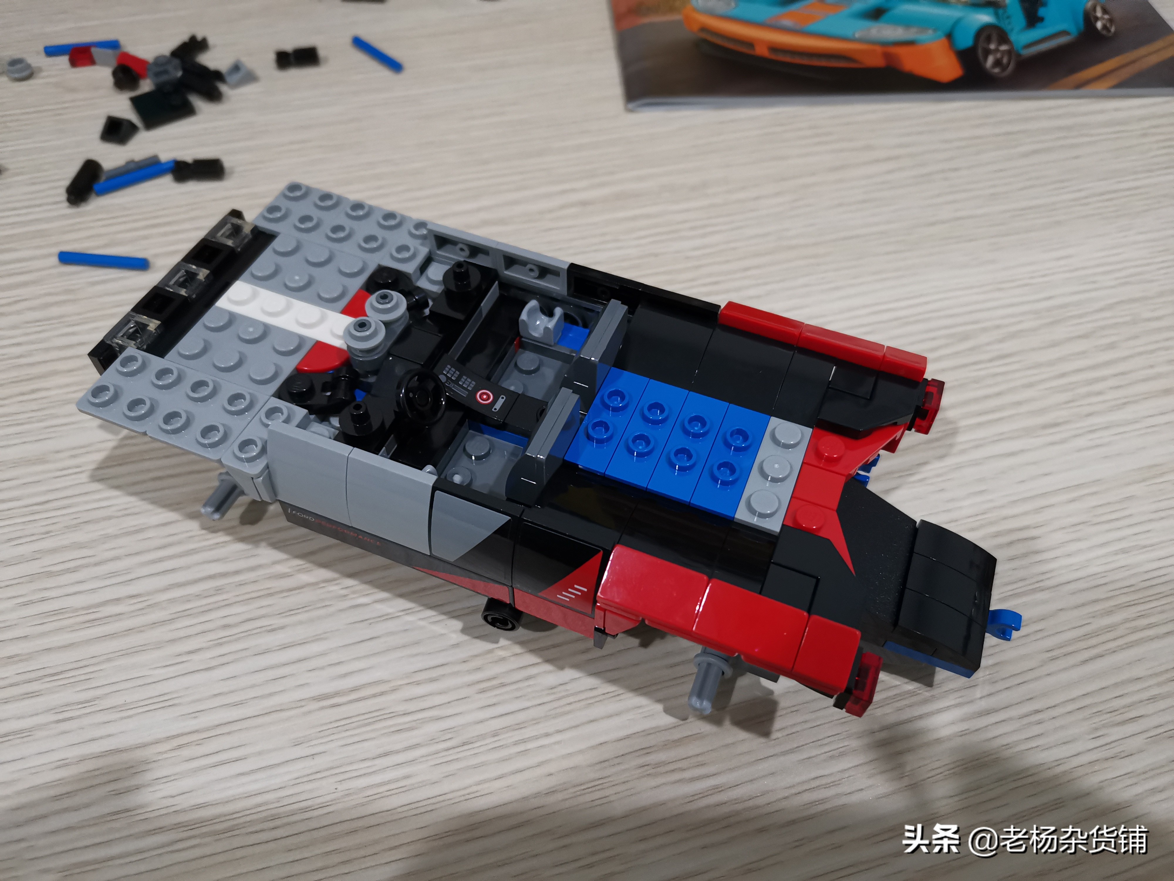 LEGO超级赛车系列76905福特GT和BroncoR开箱简评