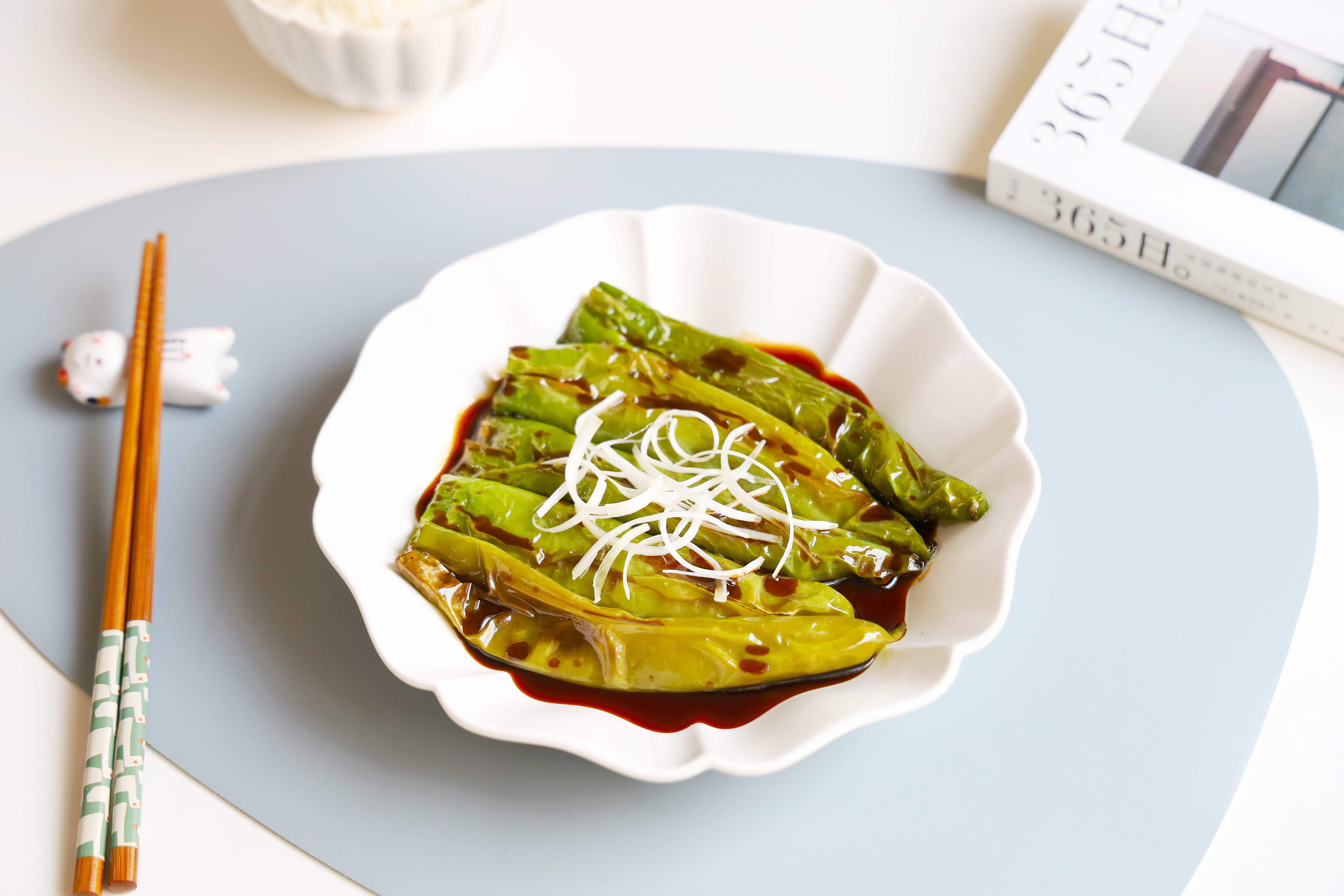 懒人快手菜，用空气炸锅做虎皮青椒原来如此简单