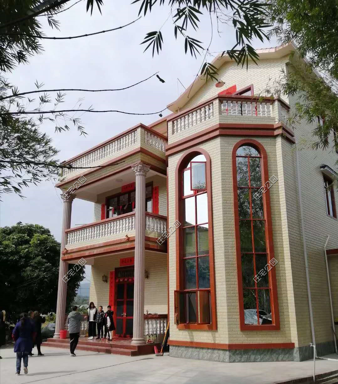 实拍四川农村自建房,挑空客厅美观大气,实景图比效果图还漂亮