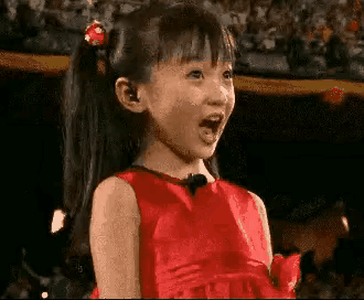 08年奥运会唱歌的小女孩是谁(还记得奥运会唱《歌唱祖国》的林妙可吗？大学毕业后长这样？)