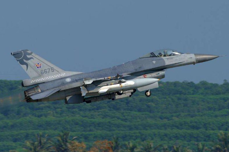 �Լ������ս������ת�͸����ˣ�̨��������������ʲô��λ��