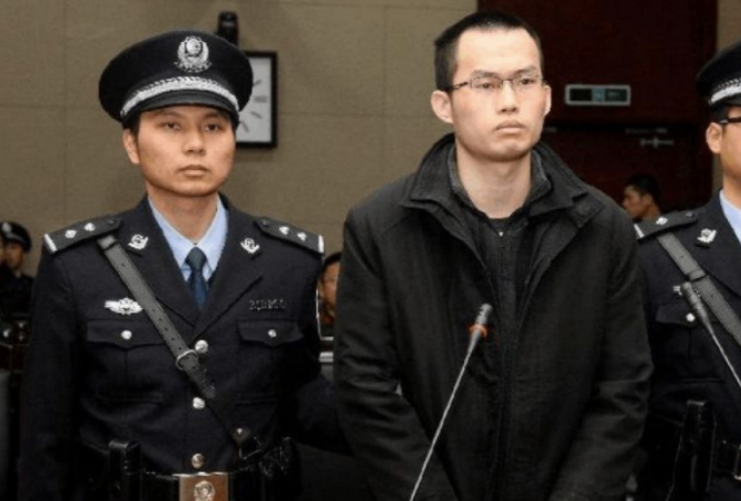 复旦“投毒男”林森浩毒死舍友，被判死刑，177名师生却为他求情