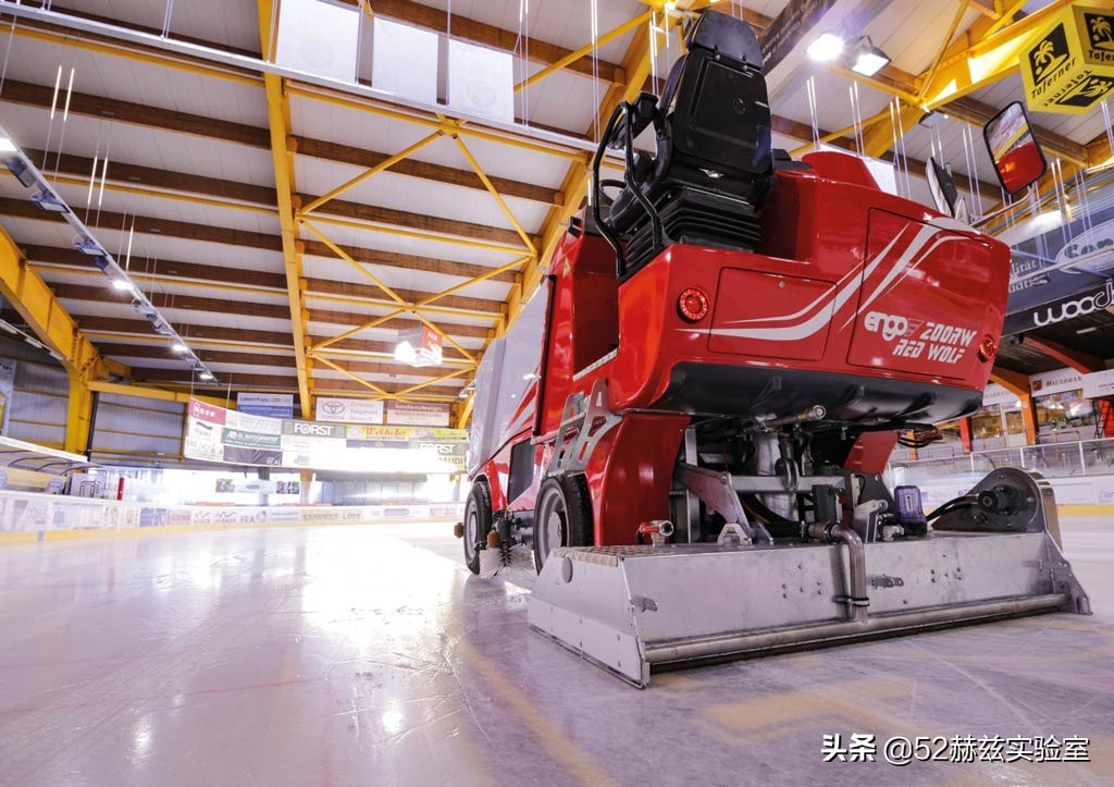 华制冰图片(冬奥会上冰面被划得千疮百孔) - 赤虎壹号