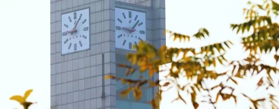 38岁辞职攻读博士，他斩获专业领域三大“最高奖”，如今任职于湖北高校！