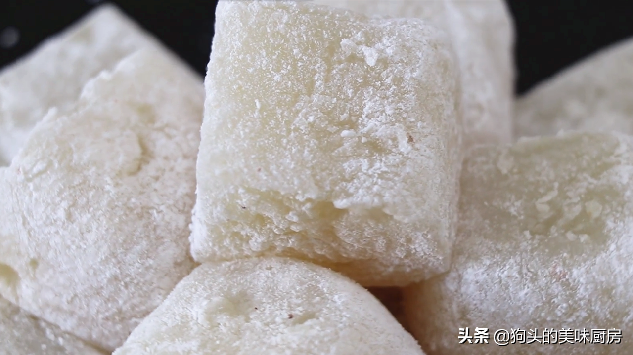 冬天吃梨有好处，教你一个做法，Q弹爽滑，润肺生津，做给孩子吃