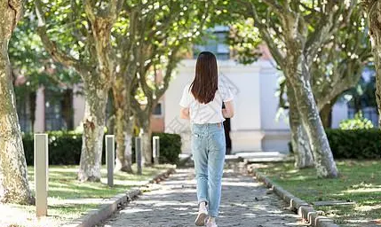 高考险被顶替，康辉：如果没有父亲的奔走，我的人生必定要被改写